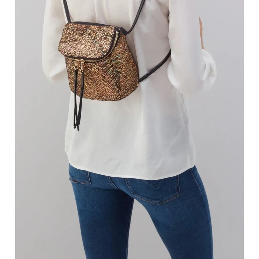 HOBO Fern convertible Backpack/Crossbody NWT - Picture 4 of 10